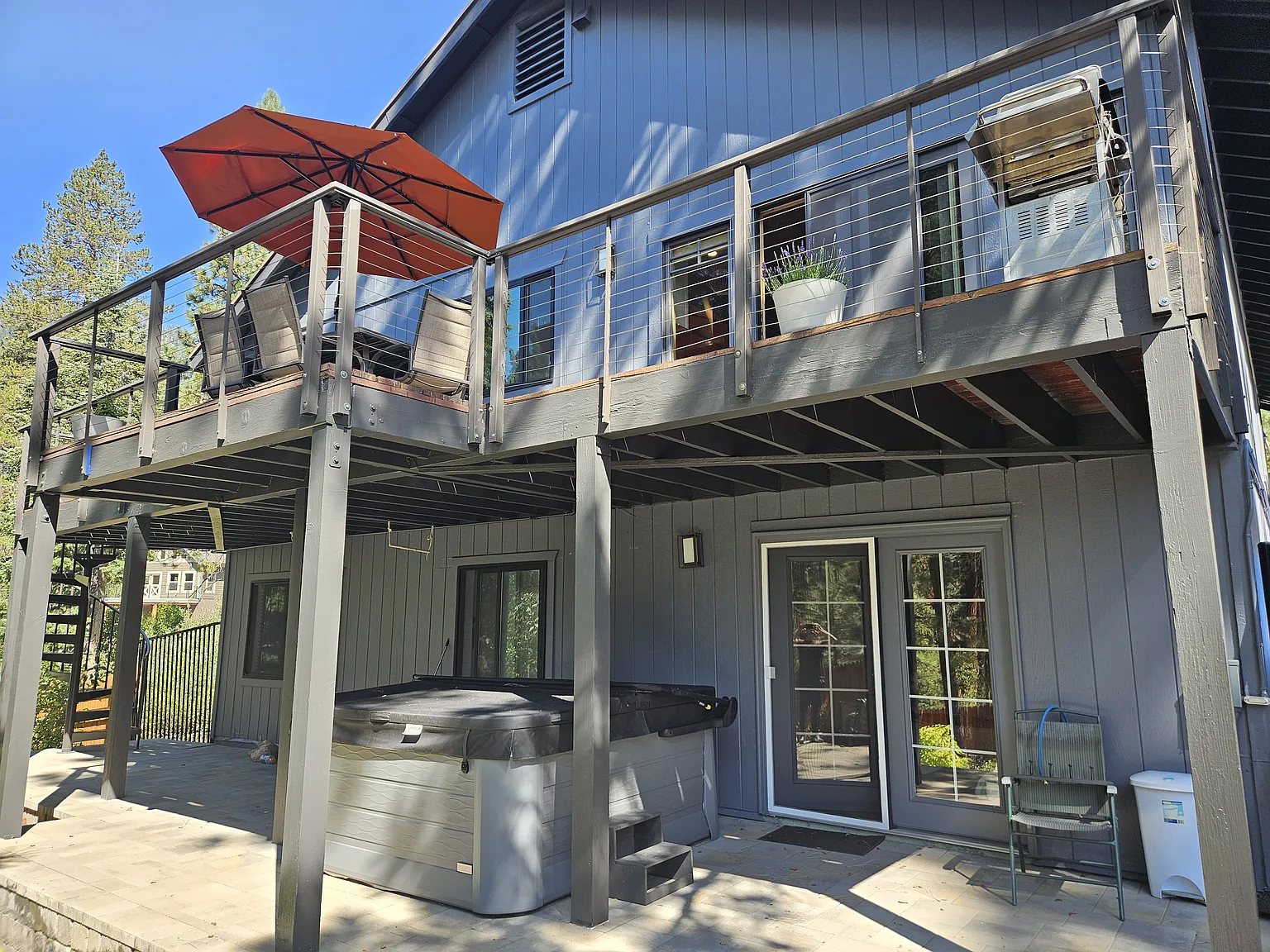 4 bed, 2048 sqft, $6,950 — Photo 4