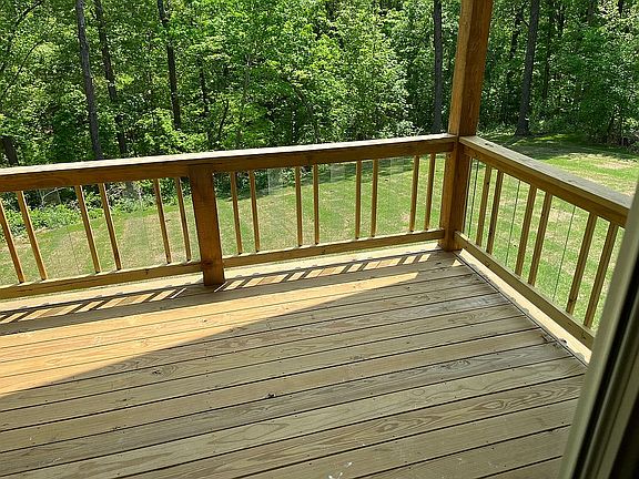 4th image of 8 Coylton Ln