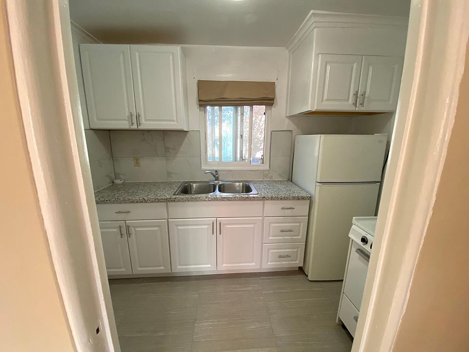 1st image of 952 Masson Ave