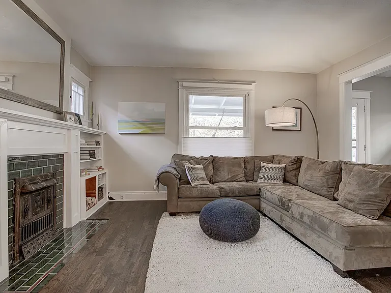 970 S Pearl St — Photo 12