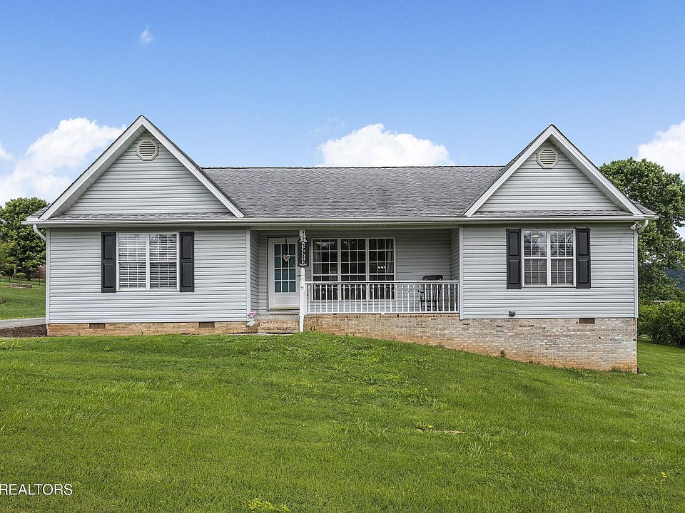 1st image of 5631 Brandon Park Dr