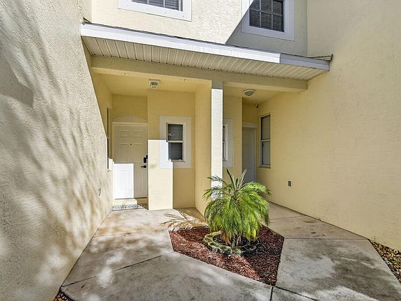 2nd image of 224 Foxtail Drive #D