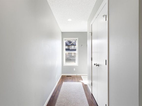 4th image of 42 S Copperpond Pl SE
