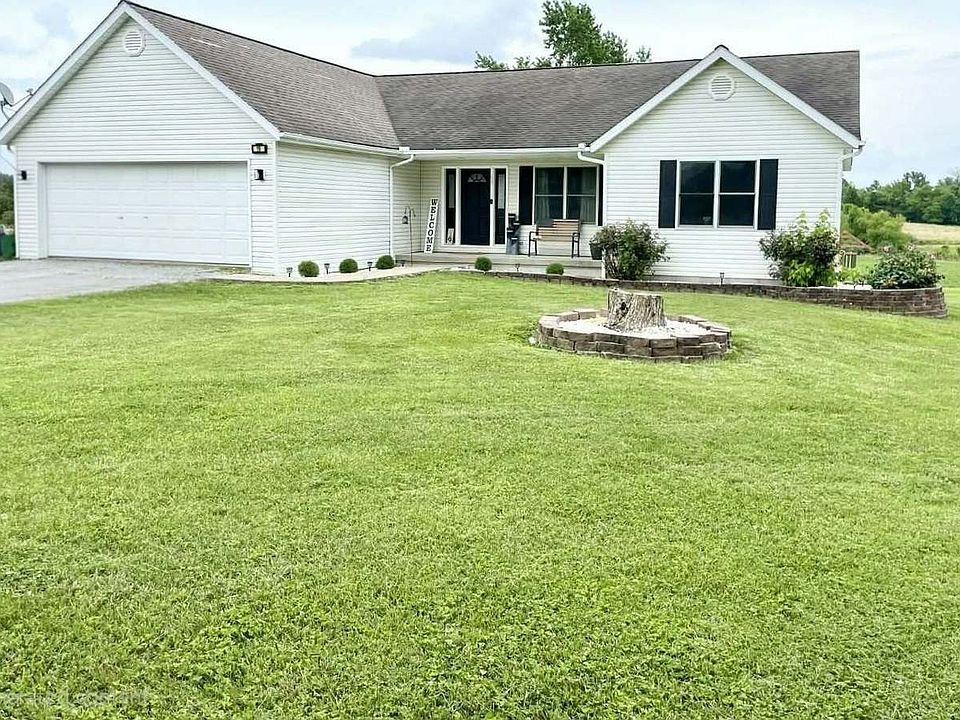 1st image of 19 Gregg Ln