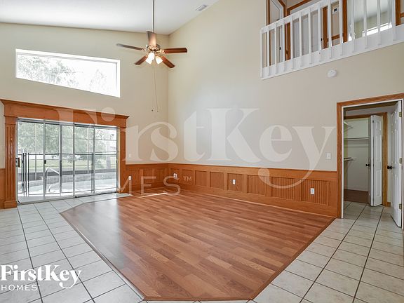 3rd image of 870 Stonechapel Ct
