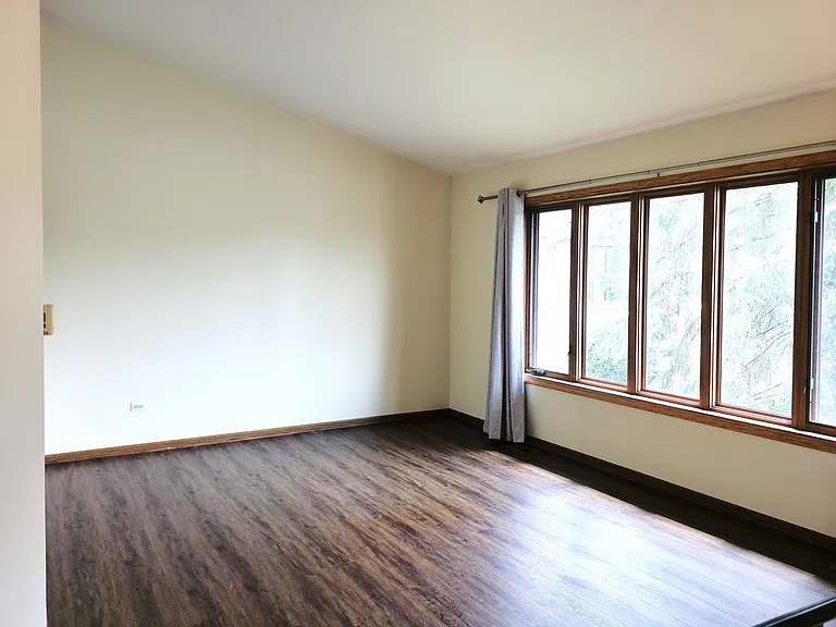 9234 Windsor Pkwy #0 — Photo 3