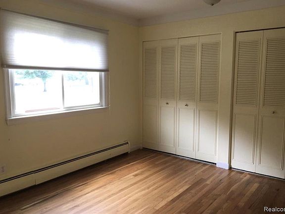 4th image of 1261 Island Dr APT 102