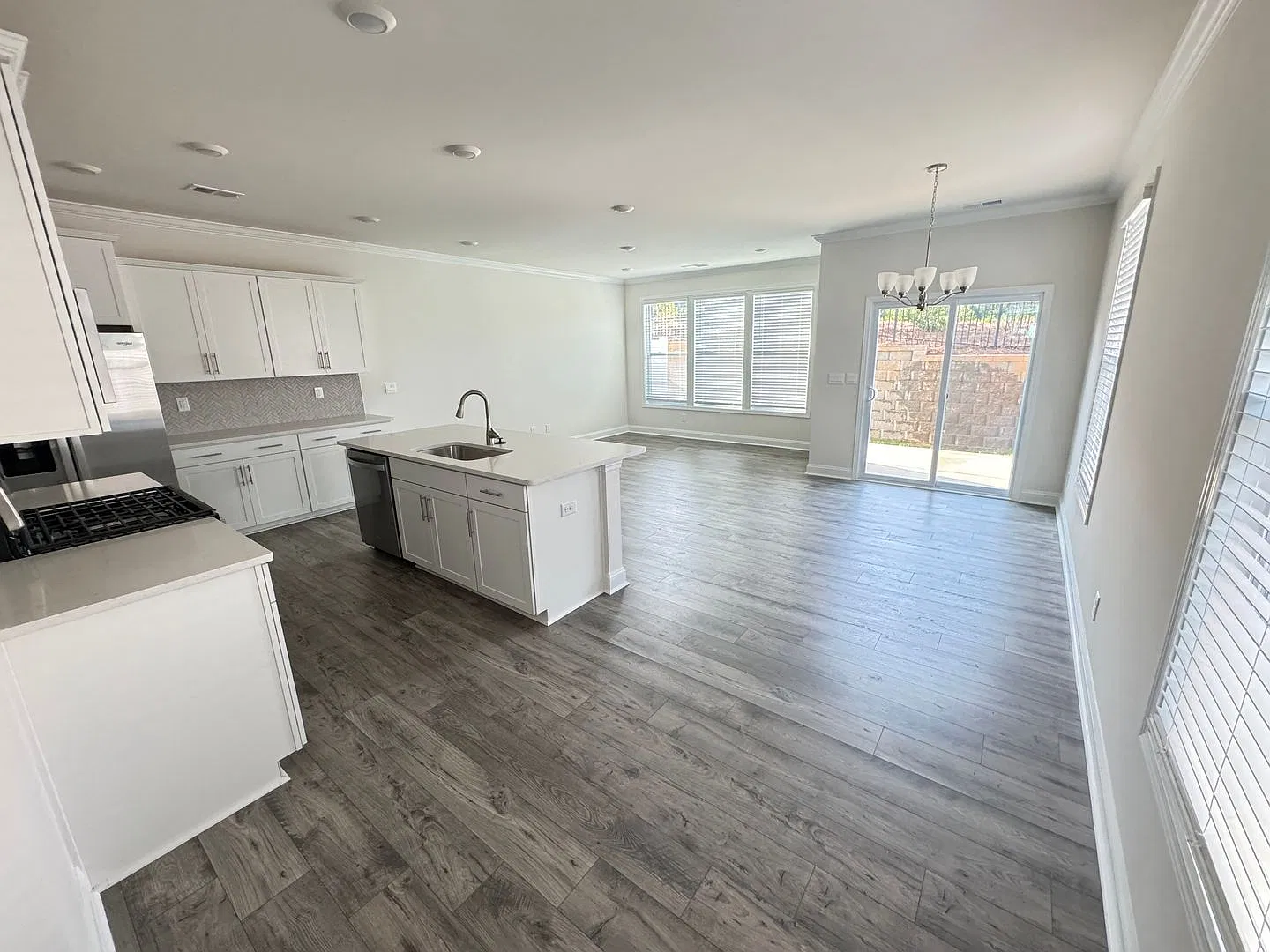 New 3bed/2.5ba Townhome in Huntersville close to 85/485/77 — Photo 4