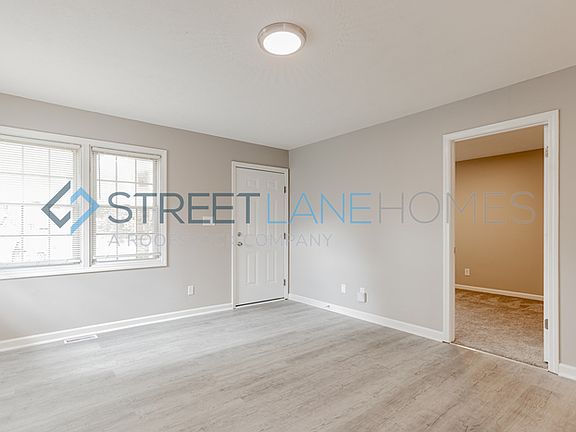 4th image of 1729 N Somerset Ave