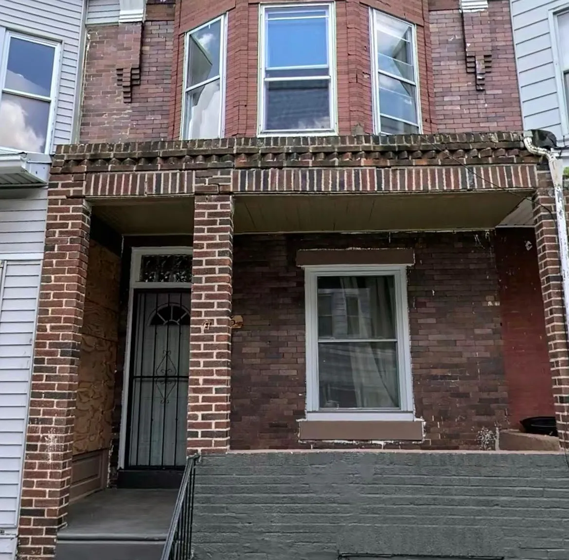 3 bed, 1086 sqft, $1,400 — Photo 1