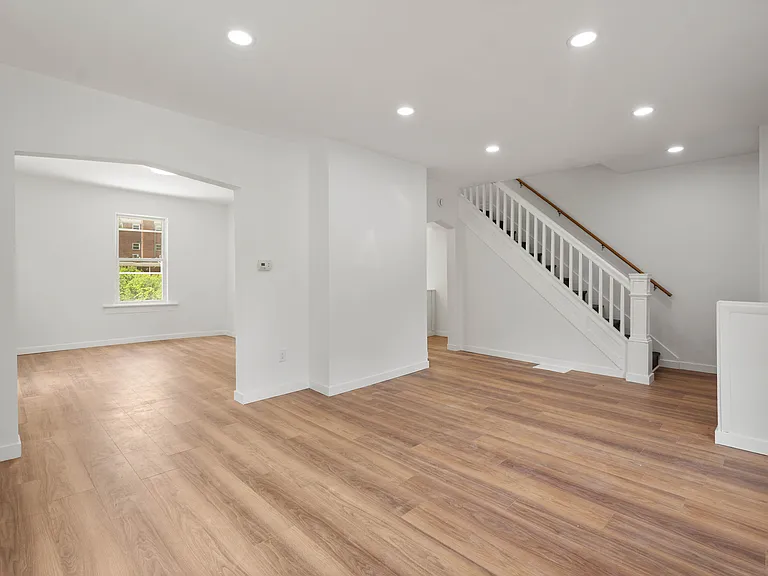 147 Clairmont Ave — Photo 23