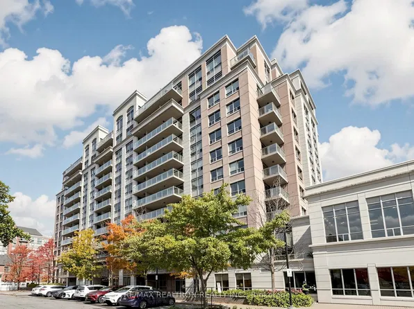 39 Galleria Pkwy #Uph3, Markham, ON L3T 0A6