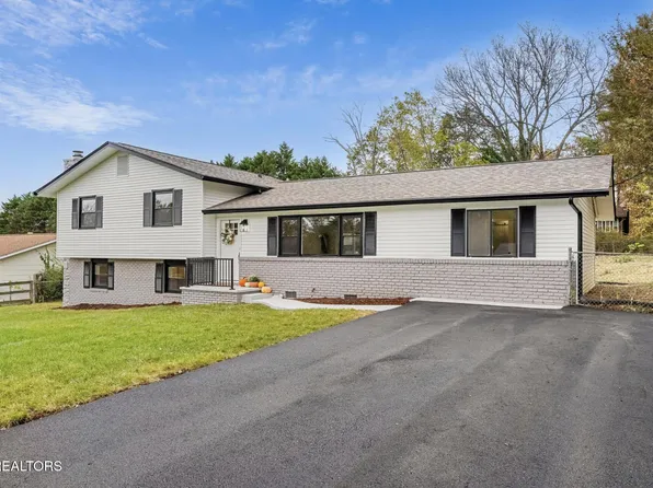 6741 Heatherbrook Dr, Knoxville, TN 37931