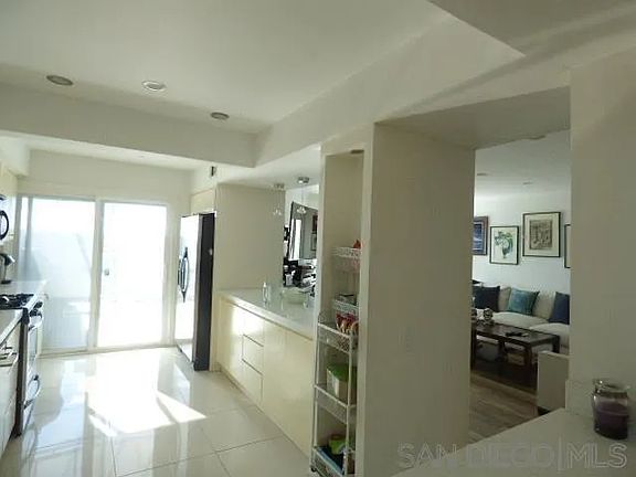 2nd image of 6743 Fashion Hills Blvd
