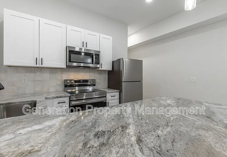 1124 Garfield St #A — Photo 10