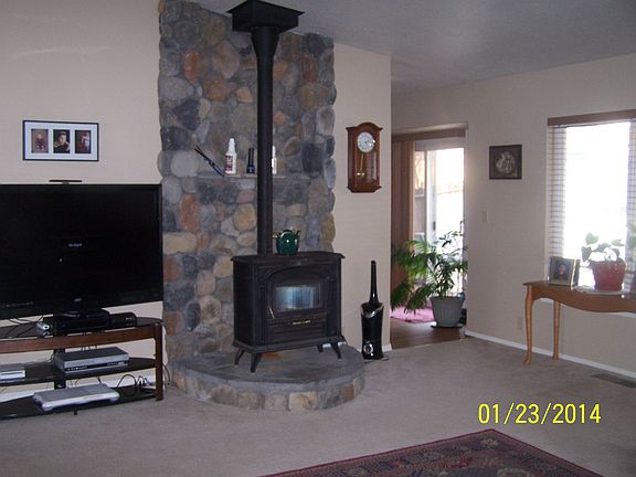 2nd image of 655 Monte Vista Way