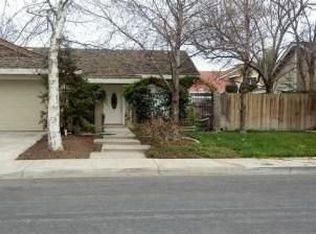 2130 Blue Ridge Ave, Los Banos, CA 93635