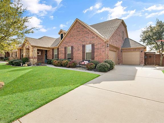 4th image of 360 Dianna Dr