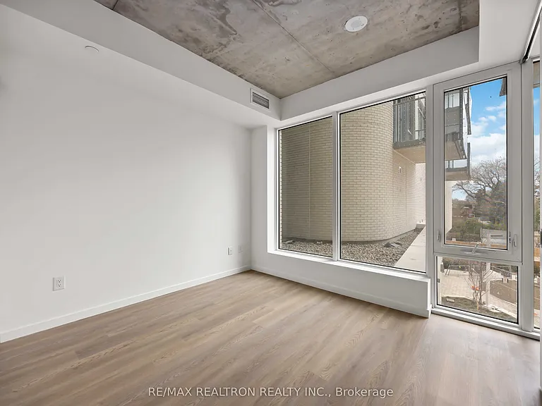 689 The Queensway #201 — Photo 13
