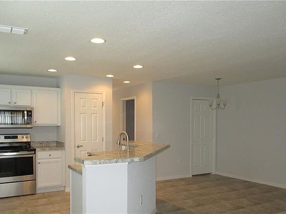 5th image of 7209 Merlot Sienna Ave