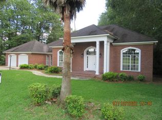 1003 E Howard St, Glennville, GA 30427