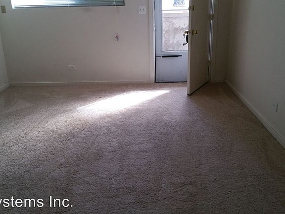 3rd image of 3097 W Center Ave