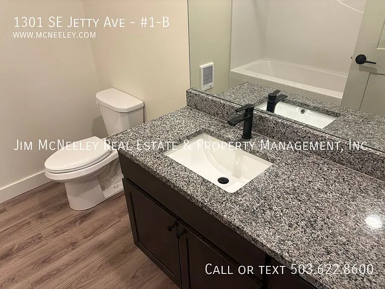 1301 SE Jetty Ave #1-B — Photo 8