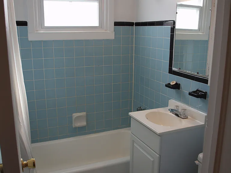 358 McArthur Ave — Photo 44