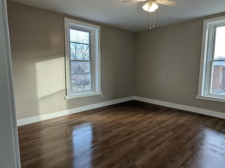 4619 Southern Pkwy #3 — Photo 4