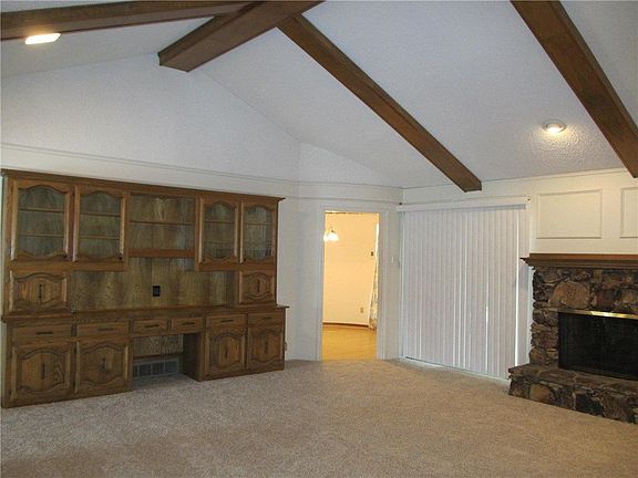 5th image of 347 Squirebrook Dr