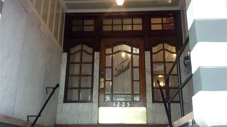 2nd image of 1225 Pine St