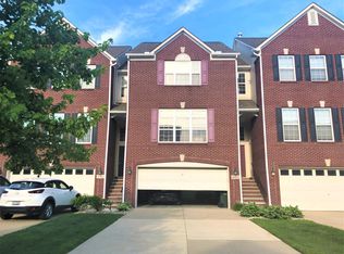 601 Cherry Orchard Rd #142, Canton, MI 48188