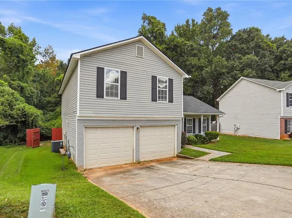 2201 Clayton Rdg, Lithonia, GA 30058