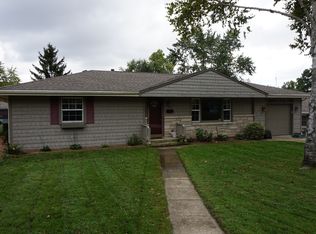 1360 Jeffery St, Bradley, IL 60915