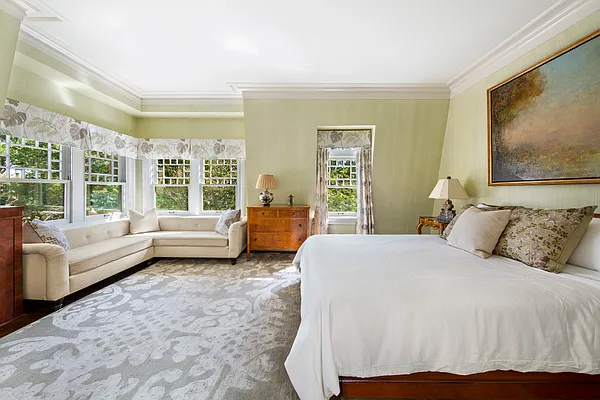 Sold by Compass | media 11