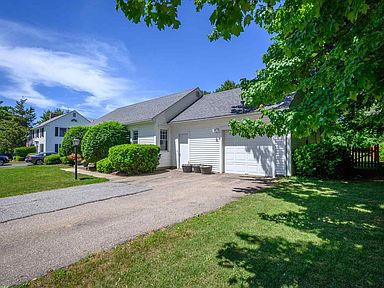 8 Brewer Pkwy S Burlington Vt 05403 Zillow