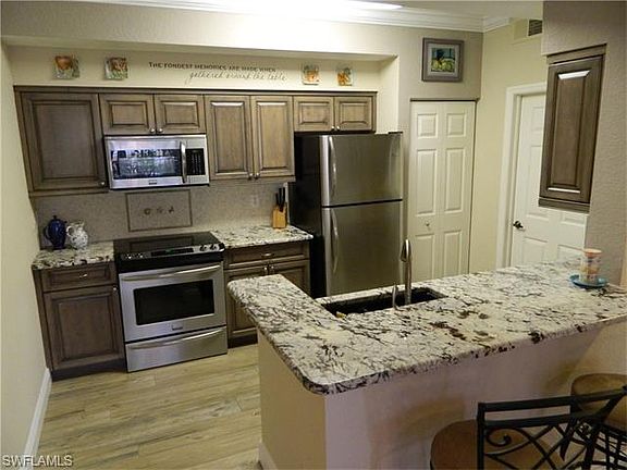 3rd image of 4655 Saint Croix Ln APT 1421