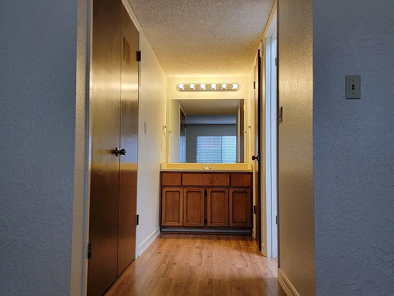 1511 Vanderbilt Dr #1511 — Photo 7