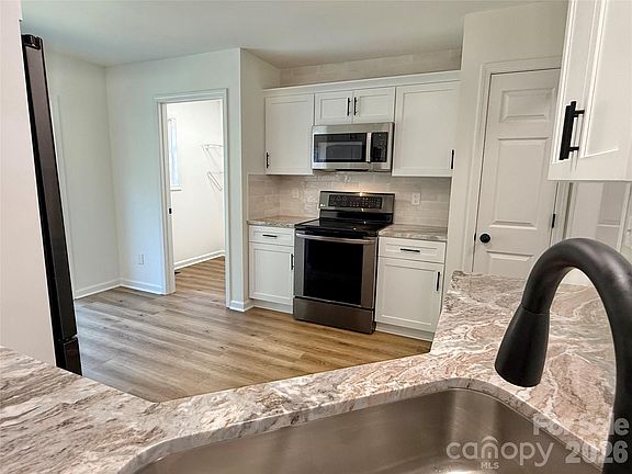 4th image of 2030 Ellison Dr