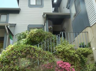 104 Overlook Dr, Hackettstown, NJ 07840