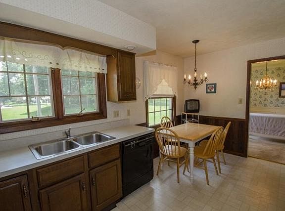 4th image of 53130 Fox Ct