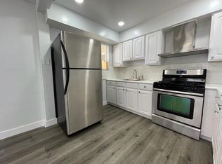 946 W Monterosa Ave, Phoenix, AZ 85013