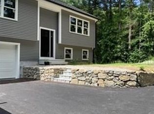 131 Franklin St, Douglas, MA 01516