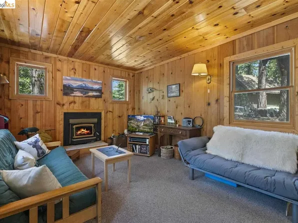 177 Sugarpine Rd, Pinecrest, CA 95364