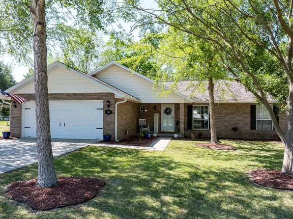 384 SW Woodcrest Dr, Lake City, FL 32024