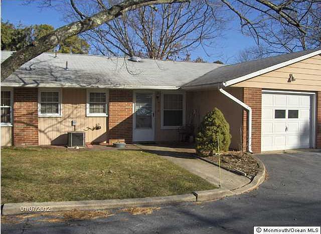 2nd image of 411 Portsmouth Drive #B