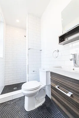 Rented by Triplemint | media 11