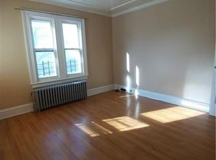 49 S 10th Ave, Mount Vernon, NY