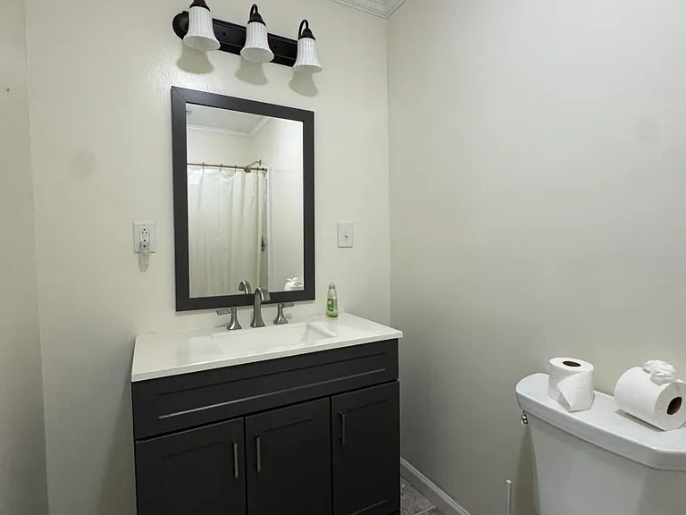933 S Live Oak Dr — Photo 10