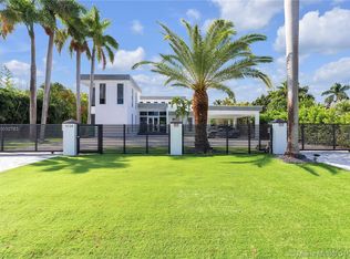 1034 N Northlake Dr, Hollywood, FL 33019